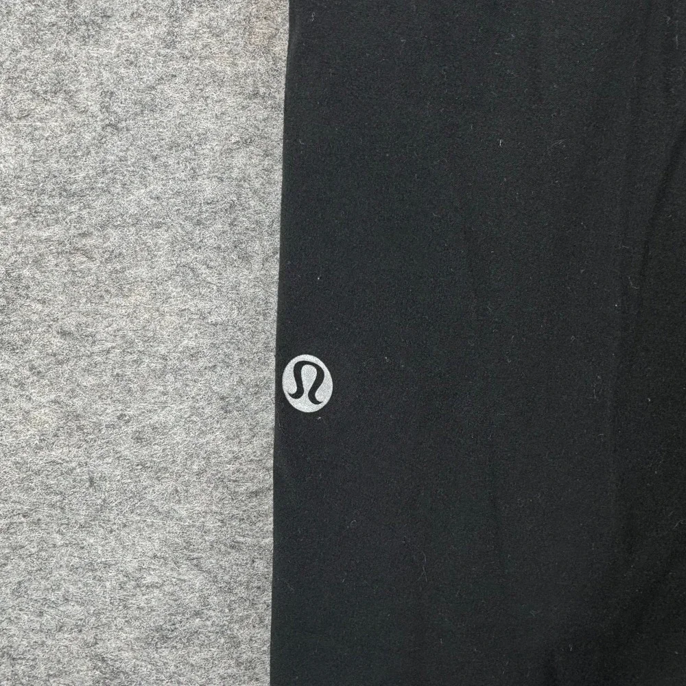 Lululemon Cropped Pants 26